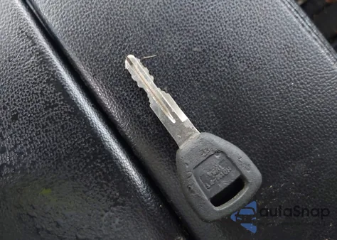 2006 Acura Rl 3.5 from USA, damaged, VIN JH4KB16596C003349